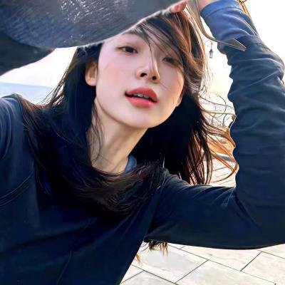 相亲闪婚后，老公是千亿财阀